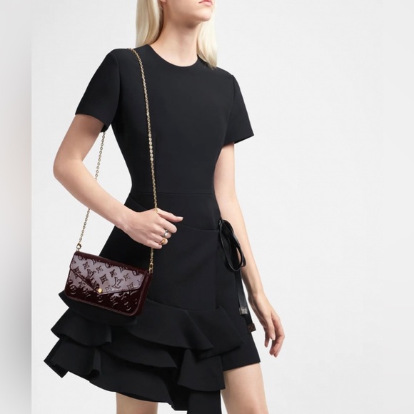 Louis Vuitton - Amarante Felicie Pochette - Embossed Monogram Vernis | Giftable! - Picture 3 of 12